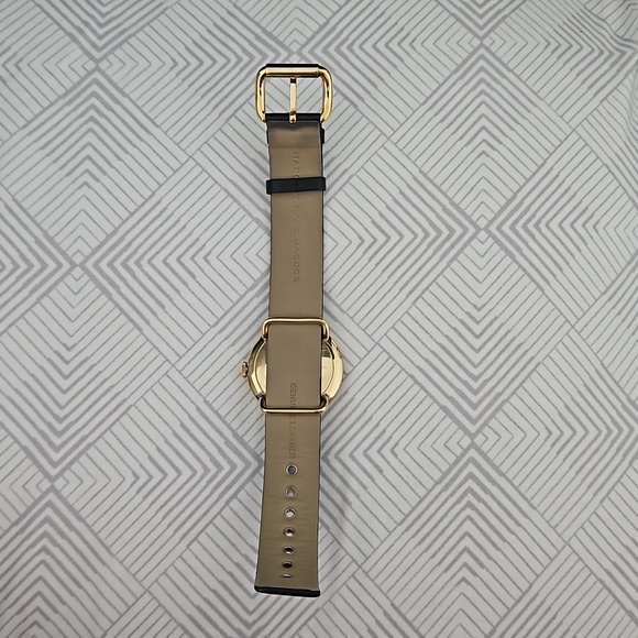 Marc Jacob watch - Picture 3 of 5